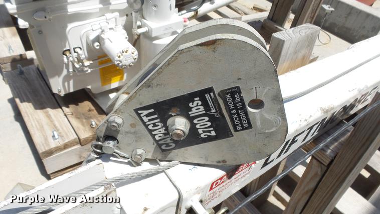 image for item ET9503 Liftmoore 2700AR crane