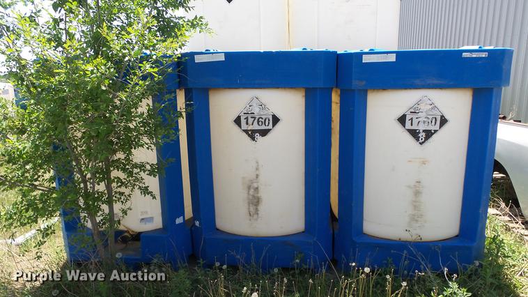 image for item ET9510 (18) poly tanks