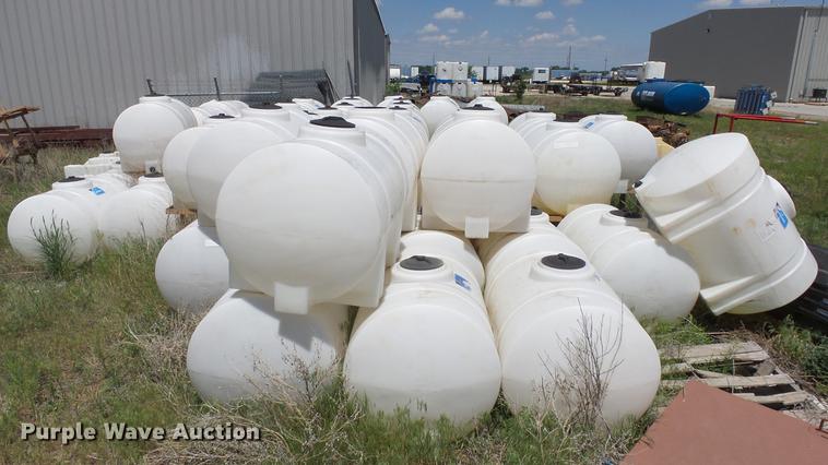 image for item ET9513 Approximately 50 poly tanks