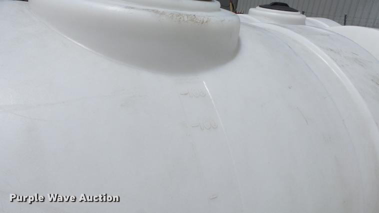 image for item ET9513 Approximately 50 poly tanks