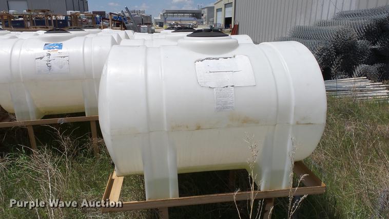 image for item ET9513 Approximately 50 poly tanks