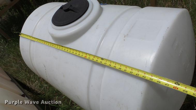 image for item ET9513 Approximately 50 poly tanks