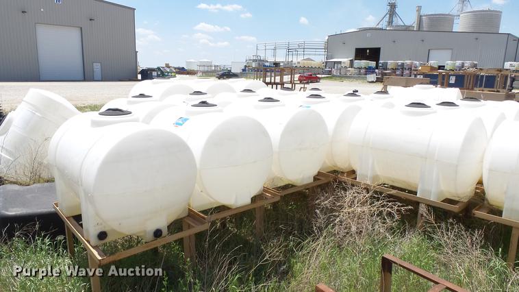 image for item ET9513 Approximately 50 poly tanks