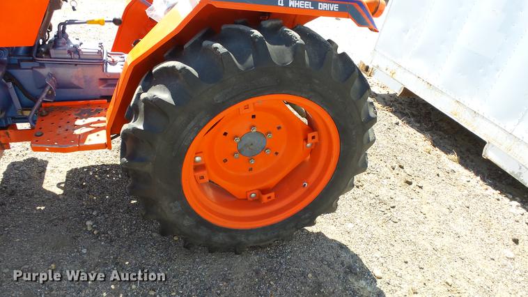 image for item ET9517 Kioti LK2554 MFWD tractor