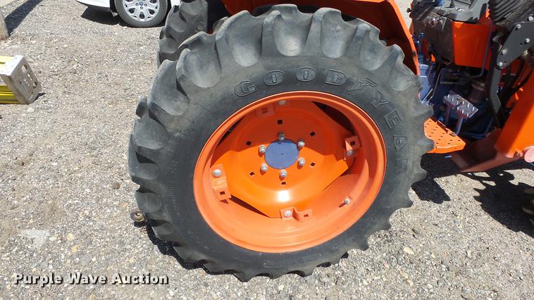 image for item ET9517 Kioti LK2554 MFWD tractor