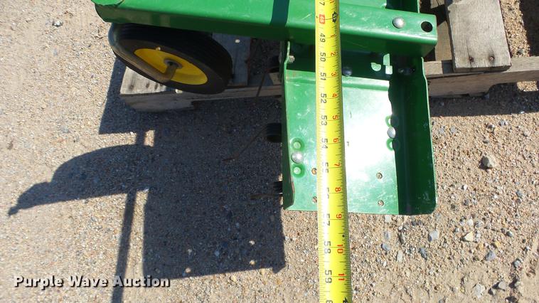 image for item ET9521 John Deere thatcher