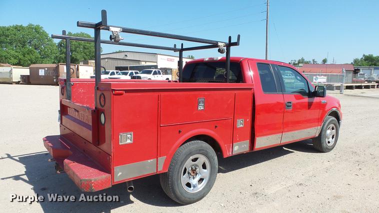 image for item ET9530 2005 Ford F150 SuperCab utility bed pickup truck
