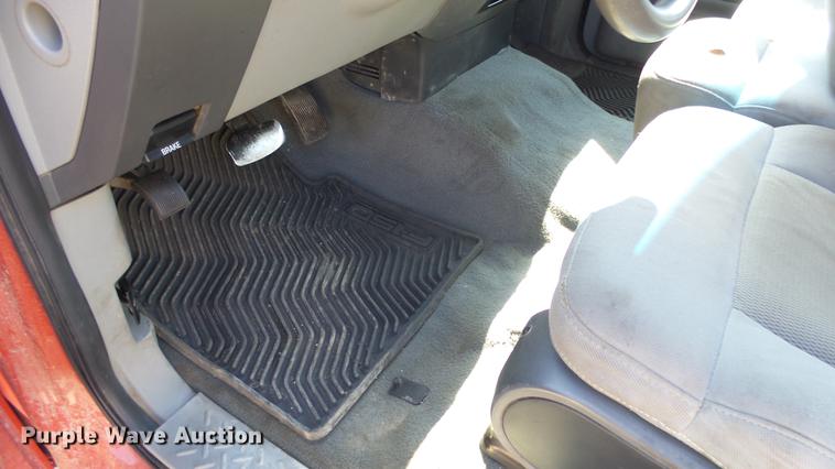 image for item ET9530 2005 Ford F150 SuperCab utility bed pickup truck