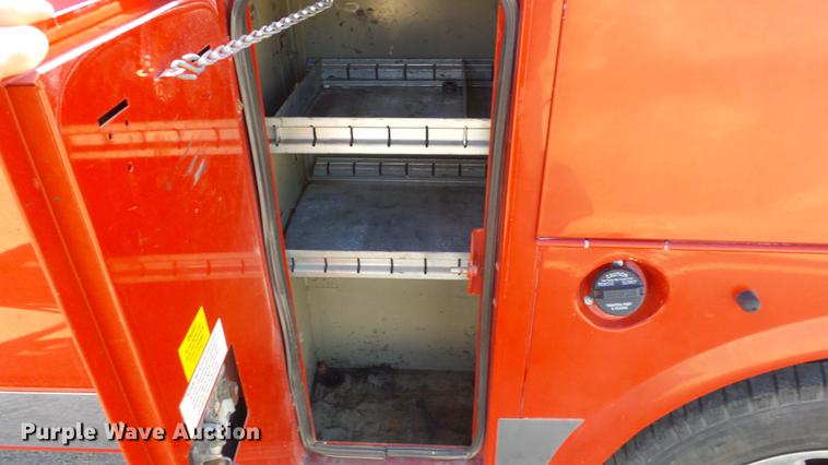 image for item ET9530 2005 Ford F150 SuperCab utility bed pickup truck