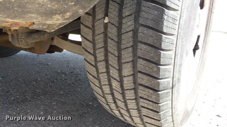 image for item ET9530 2005 Ford F150 SuperCab utility bed pickup truck