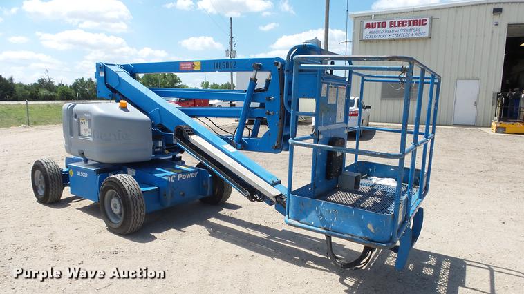 image for item ET9532 Genie 45/25 boom lift