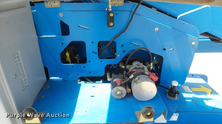 image for item ET9532 Genie 45/25 boom lift