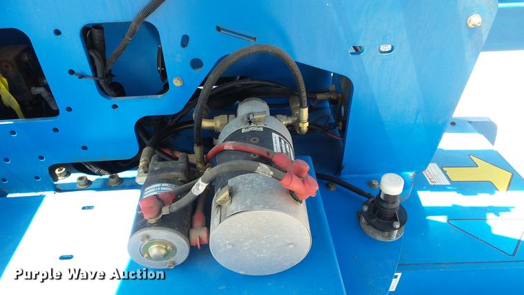 image for item ET9532 Genie 45/25 boom lift