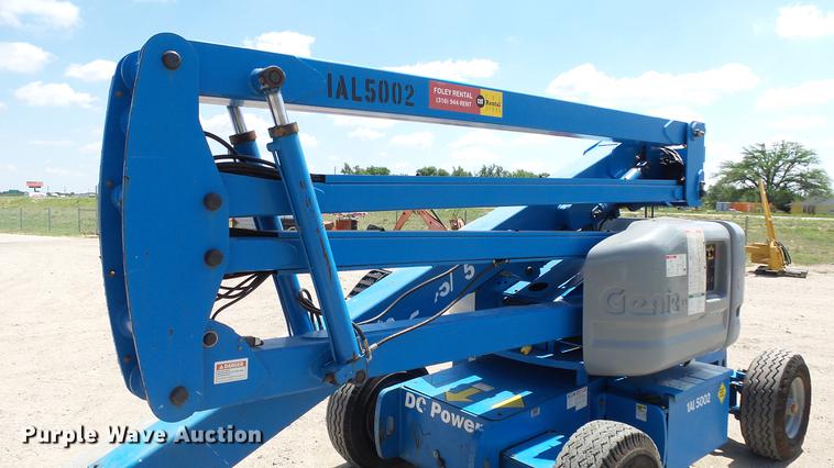 image for item ET9532 Genie 45/25 boom lift