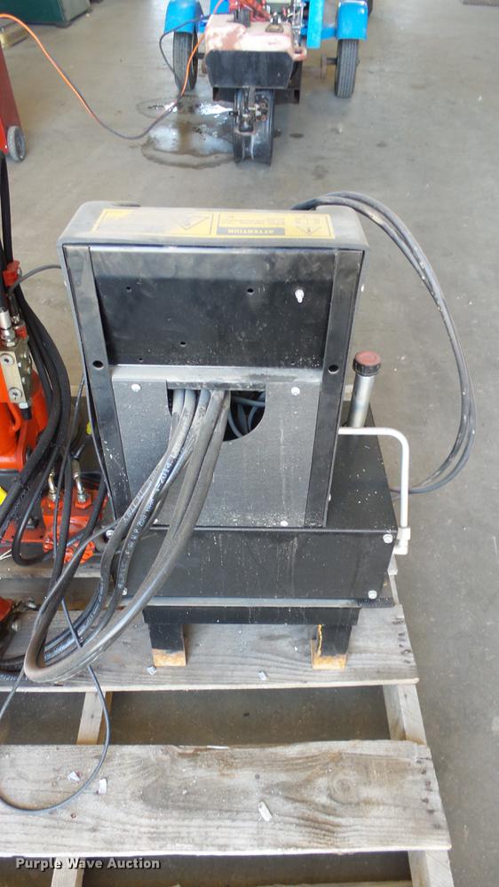 image for item ET9536 2015 Maxilift ML110 crane