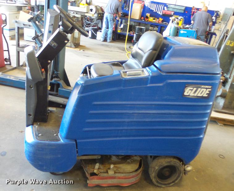 image for item ET9539 Windsor Saber Glide floor scrubber