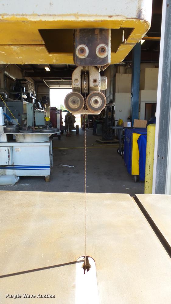 image for item ET9542 Powermatic 81 vertical bandsaw