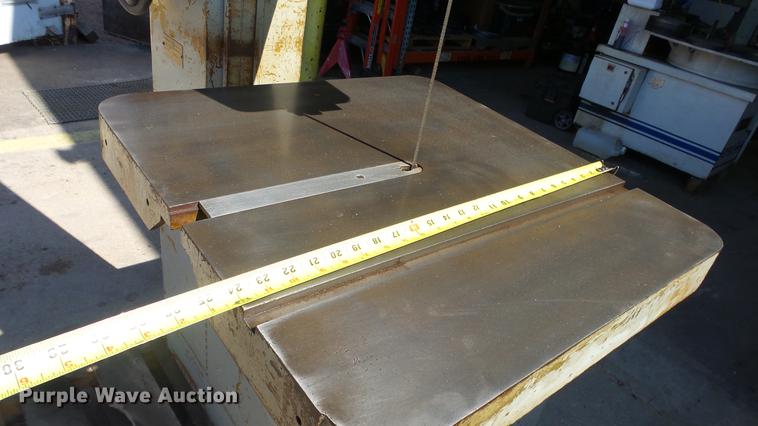 image for item ET9542 Powermatic 81 vertical bandsaw