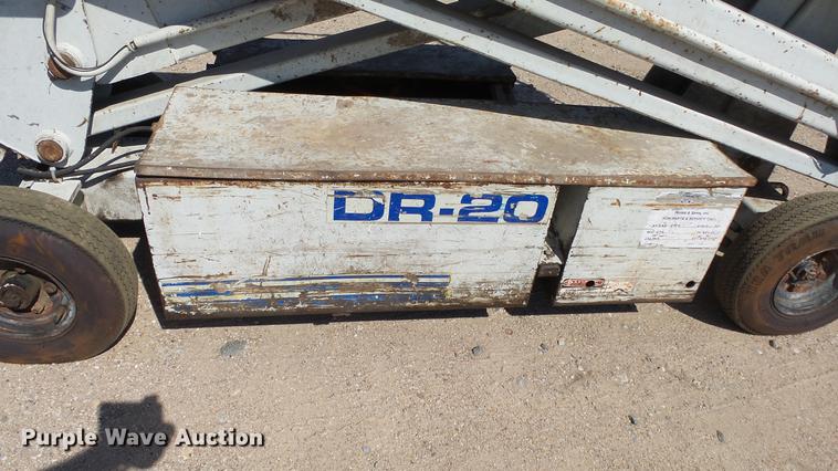 image for item ET9544 Strato Lift DR-20 scissor lift