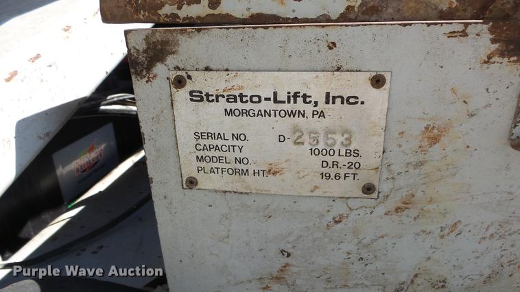 image for item ET9544 Strato Lift DR-20 scissor lift