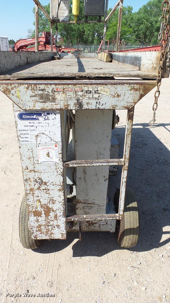 image for item ET9544 Strato Lift DR-20 scissor lift