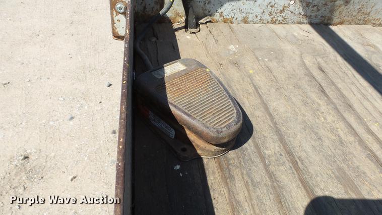 image for item ET9544 Strato Lift DR-20 scissor lift