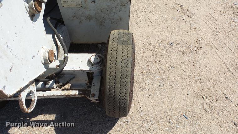 image for item ET9544 Strato Lift DR-20 scissor lift