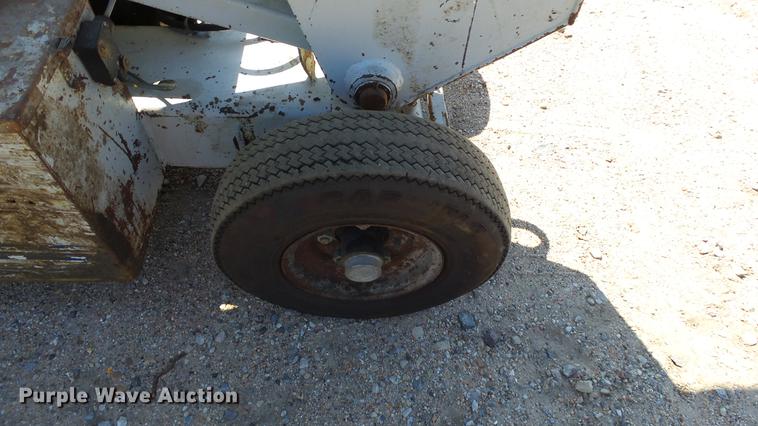 image for item ET9544 Strato Lift DR-20 scissor lift