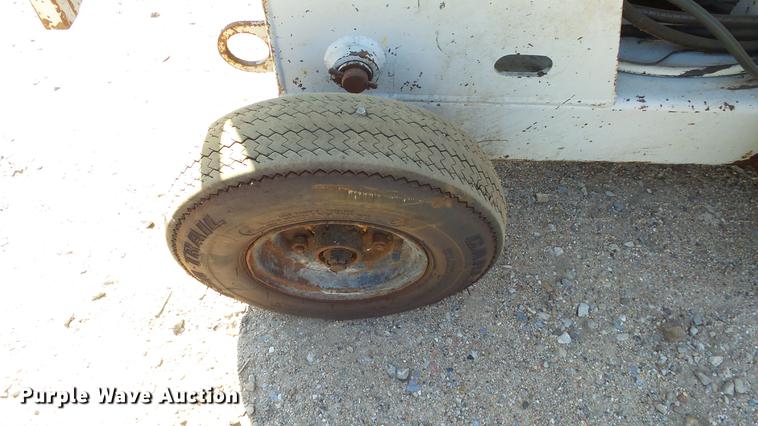 image for item ET9544 Strato Lift DR-20 scissor lift