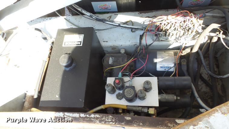 image for item ET9544 Strato Lift DR-20 scissor lift