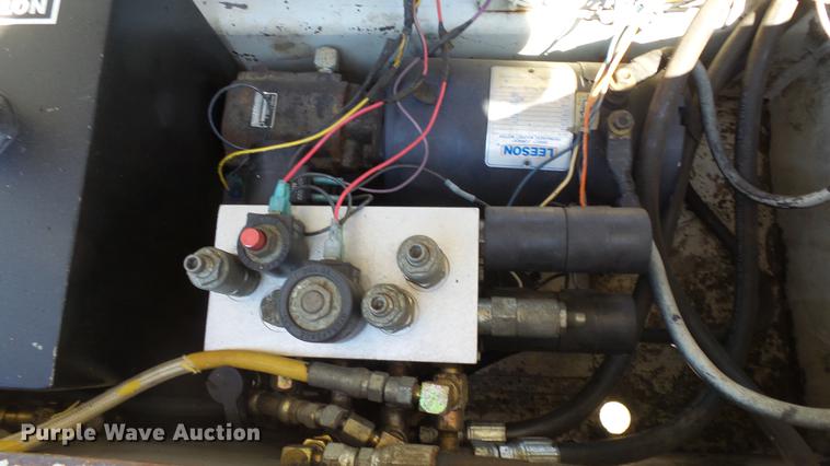 image for item ET9544 Strato Lift DR-20 scissor lift