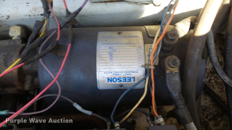 image for item ET9544 Strato Lift DR-20 scissor lift