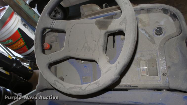 image for item ET9553 Windsor Chariot floor scrubber