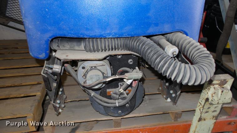 image for item ET9553 Windsor Chariot floor scrubber