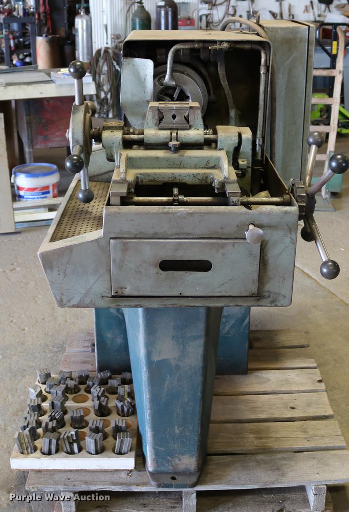 image for item EW9243 Oster Rapiduction 792A threading machine