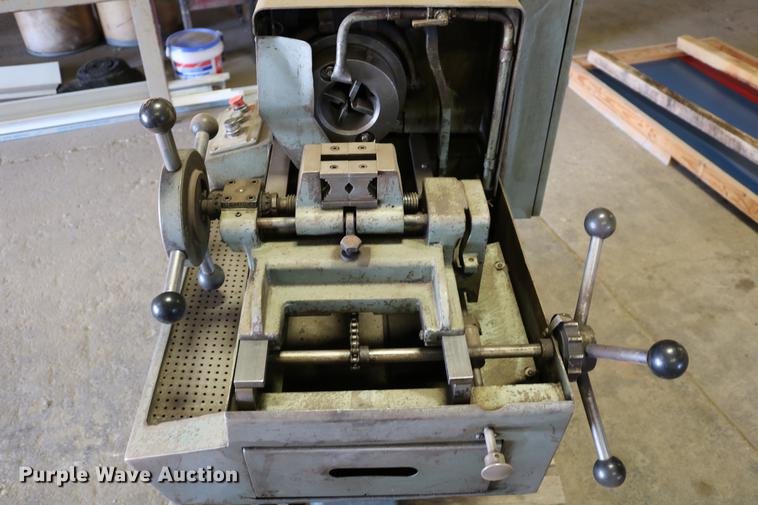 image for item EW9243 Oster Rapiduction 792A threading machine