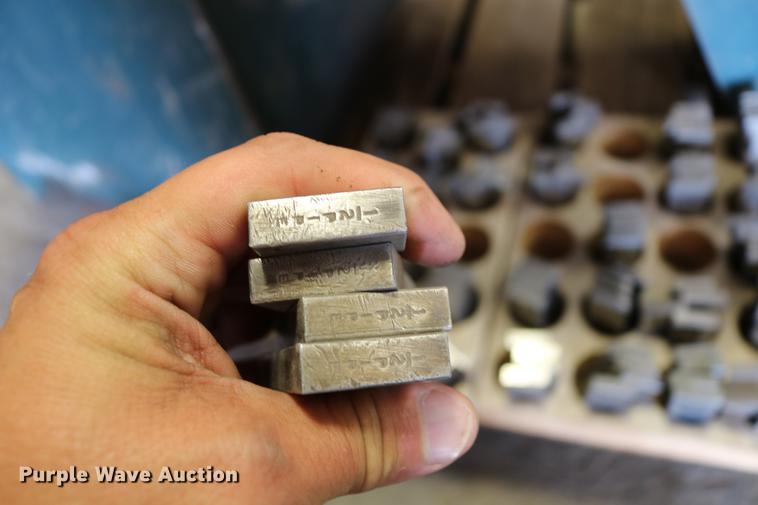 image for item EW9243 Oster Rapiduction 792A threading machine