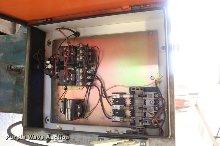 image for item EW9243 Oster Rapiduction 792A threading machine