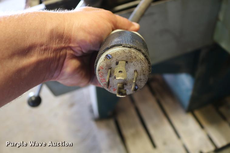 image for item EW9243 Oster Rapiduction 792A threading machine