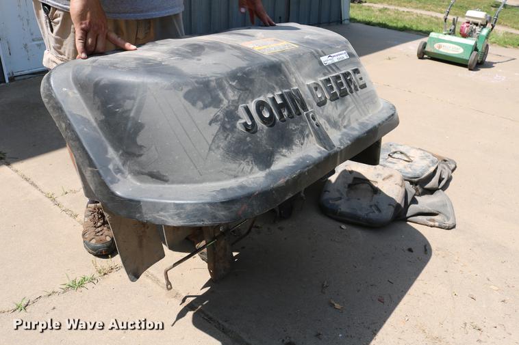 image for item EW9246 John Deere bagging system