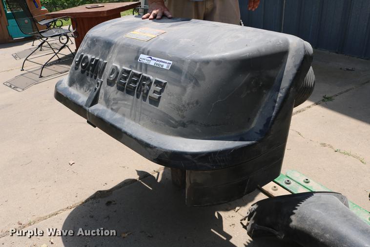 image for item EW9246 John Deere bagging system