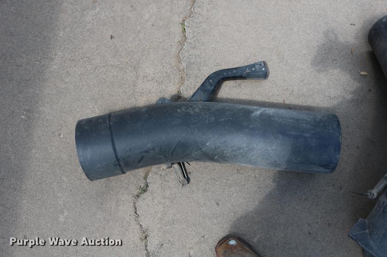 image for item EW9246 John Deere bagging system