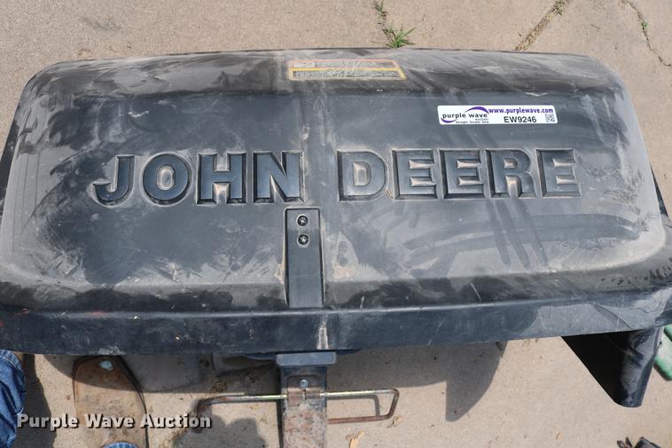 image for item EW9246 John Deere bagging system