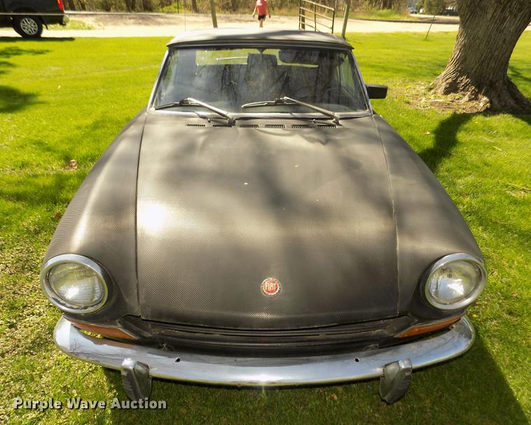 image for item G1143 1969 Fiat 124 Sport convertible