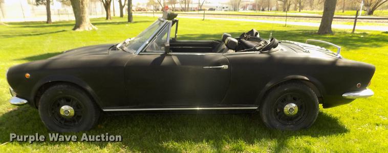 image for item G1143 1969 Fiat 124 Sport convertible