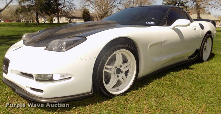 image for item G1144 1998 Chevrolet Corvette C-5