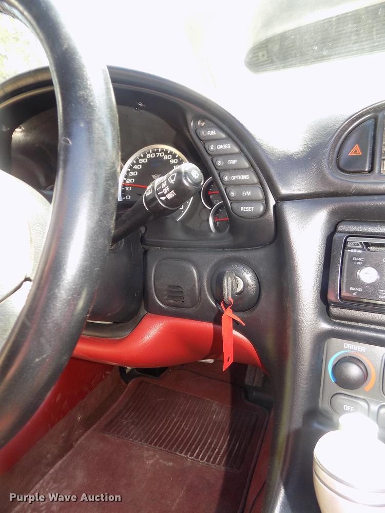 image for item G1144 1998 Chevrolet Corvette C-5