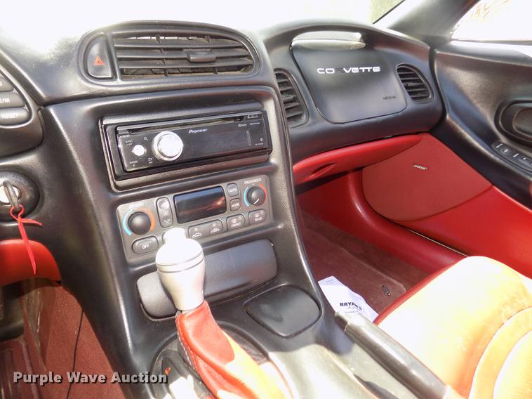 image for item G1144 1998 Chevrolet Corvette C-5