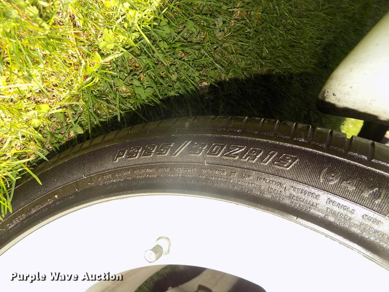 image for item G1144 1998 Chevrolet Corvette C-5