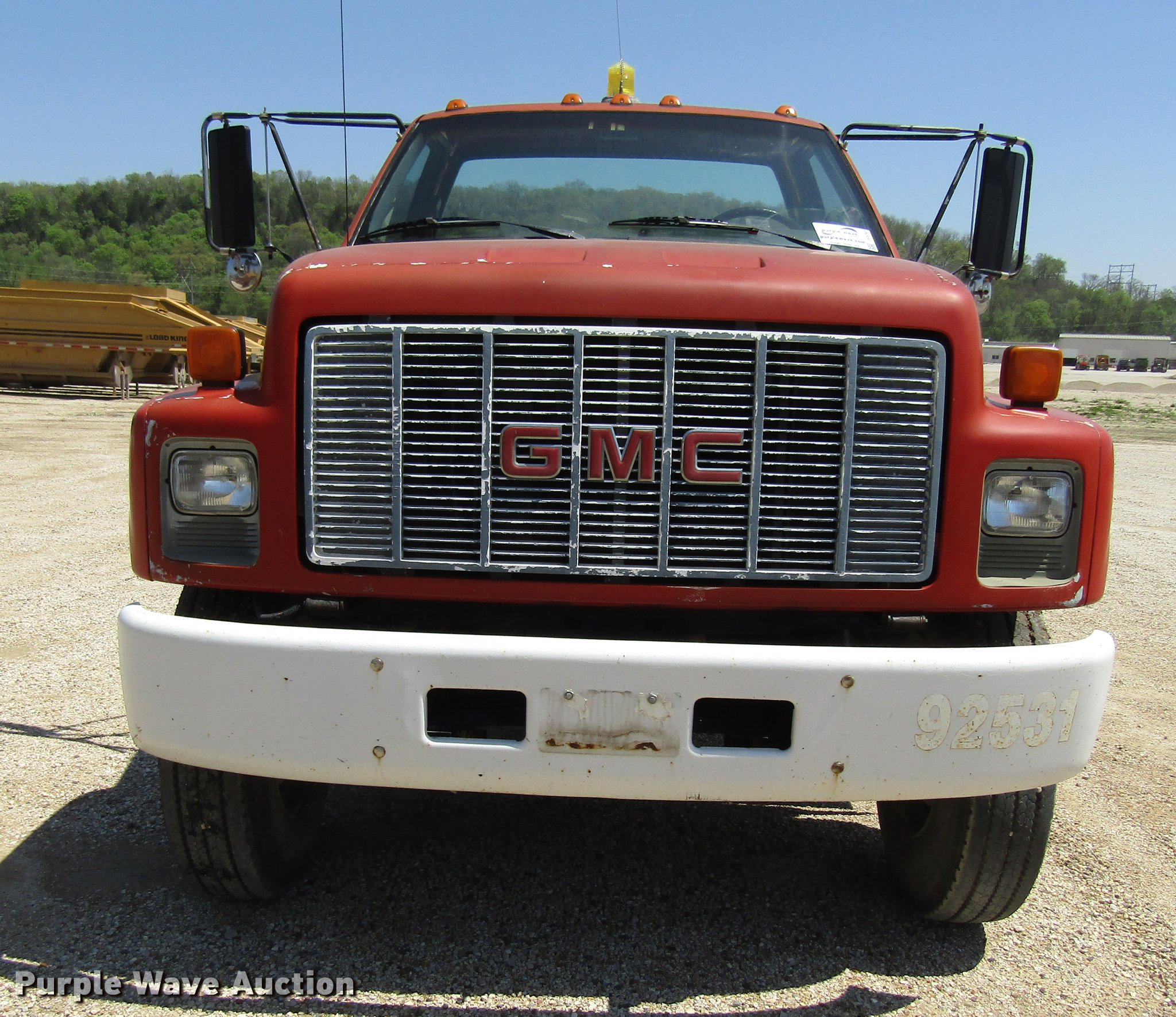 1992 GMC TopKick C7H042 truck cab and chassis in Decorah, IA Item